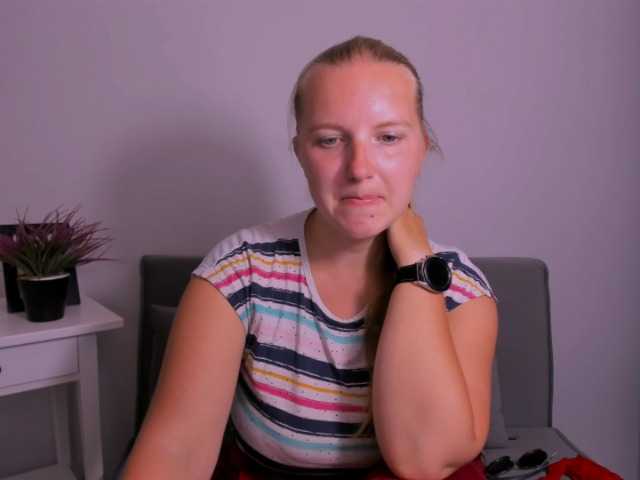 RoseNatural live cam on BongaCams