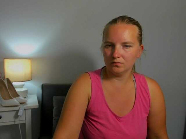 RoseNatural live cam on BongaCams