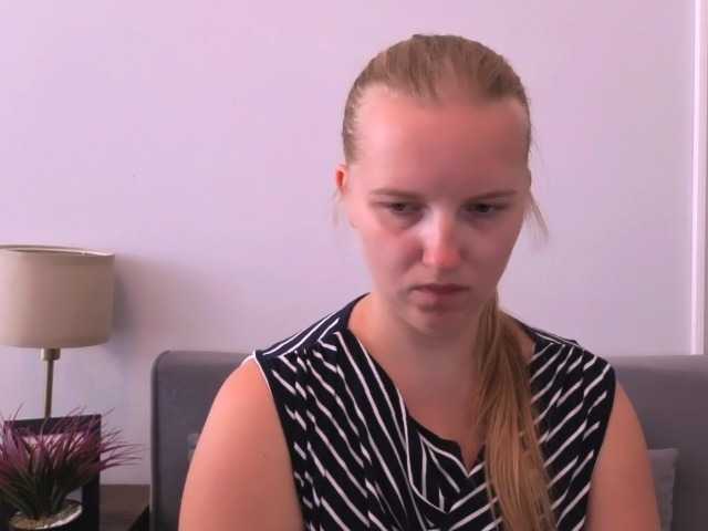 RoseNatural live cam on BongaCams
