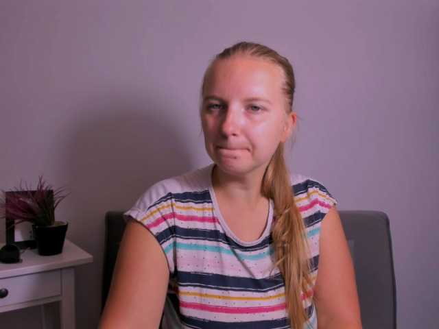 RoseNatural live cam on BongaCams