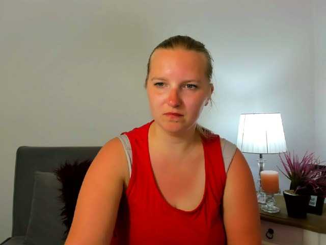 le modèle RoseNatural est en webcam porno dans un show sur le site bongacams, il possède les tags suivants: White/Caucasian,Blonde,Trimmed