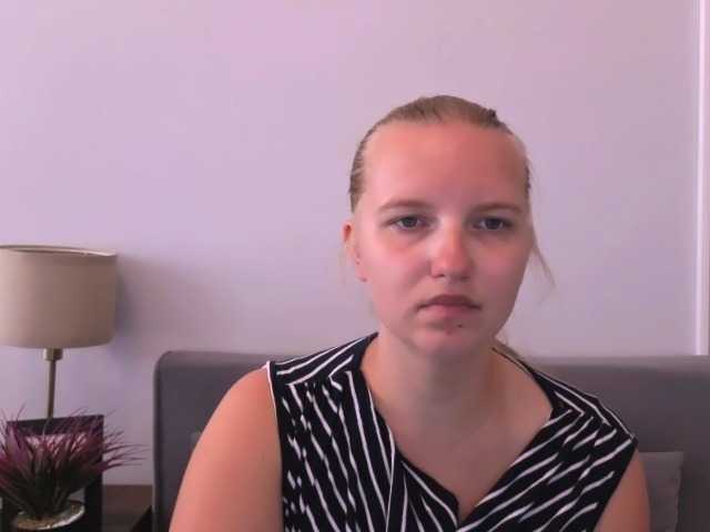 RoseNatural live cam on BongaCams
