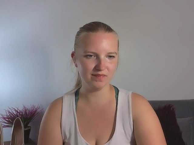 RoseNatural live cam on BongaCams