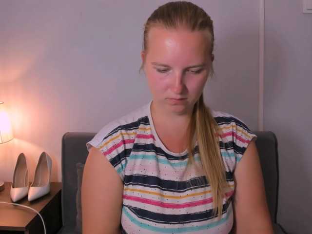 RoseNatural live cam on BongaCams