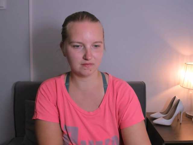 RoseNatural live cam on BongaCams