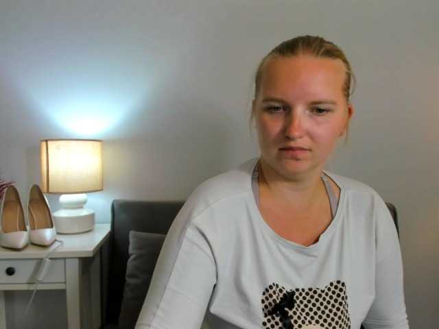 RoseNatural live cam on BongaCams