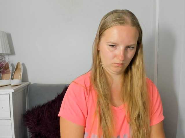 RoseNatural live cam on BongaCams
