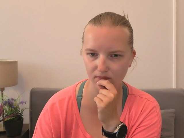 RoseNatural live cam on BongaCams