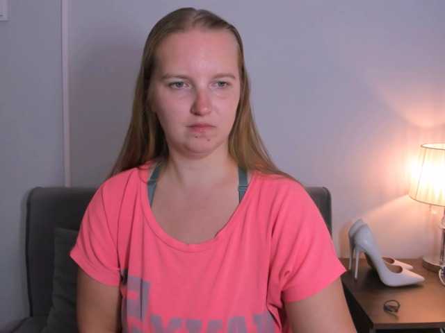RoseNatural live cam on BongaCams