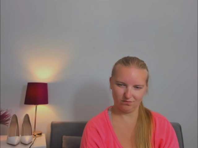 RoseNatural live cam on BongaCams