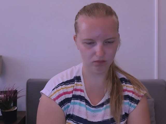 RoseNatural live cam on BongaCams