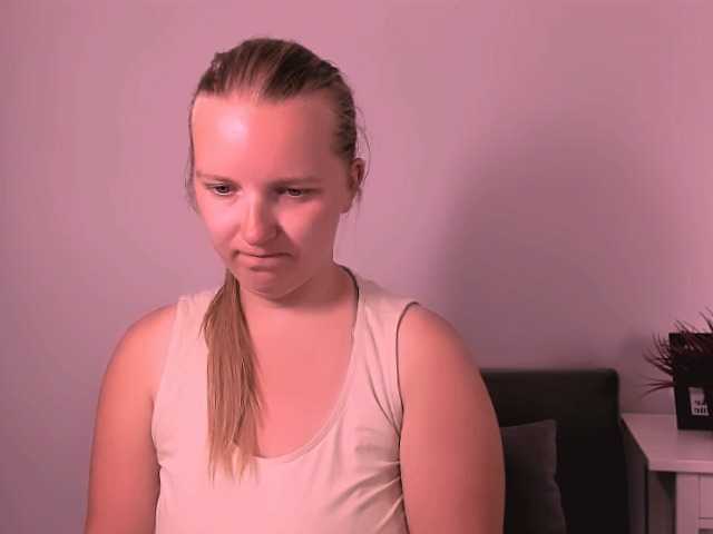 RoseNatural, 28 y/o - Live Cam on BongaCams