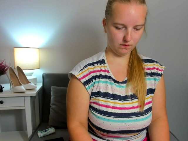 RoseNatural live cam preview