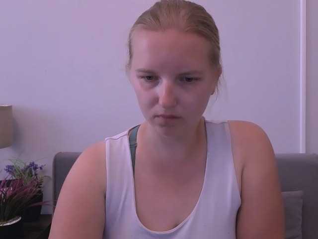 RoseNatural live cam on BongaCams