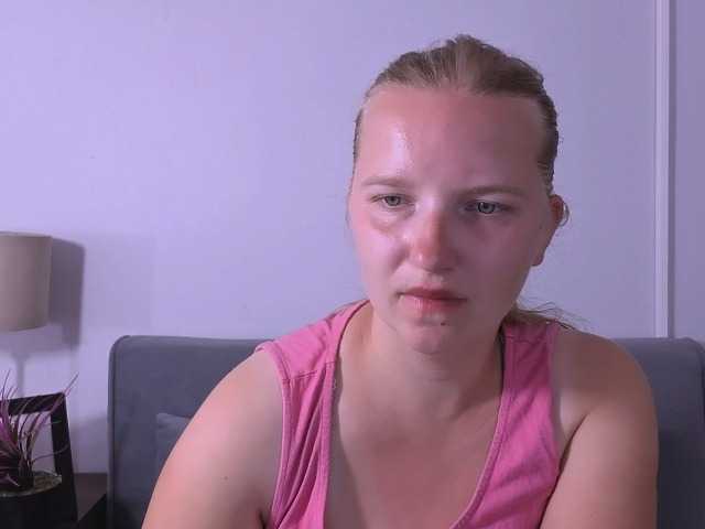 RoseNatural live cam on BongaCams