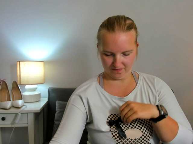 RoseNatural live cam on BongaCams