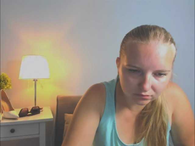 RoseNatural live cam on BongaCams