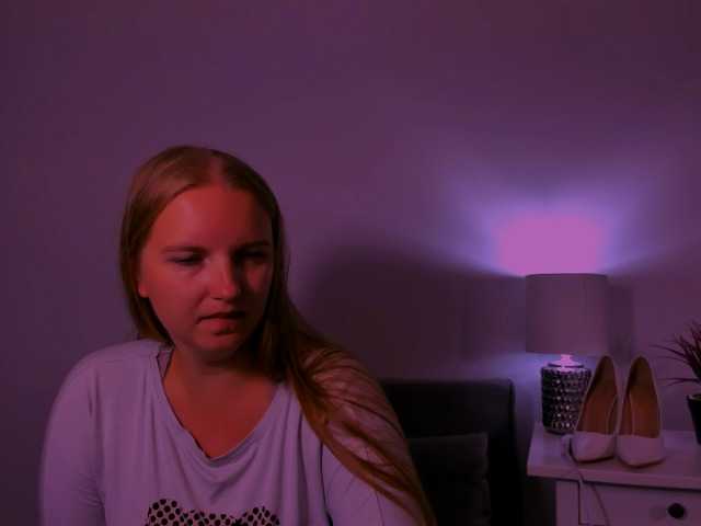 RoseNatural live cam on BongaCams