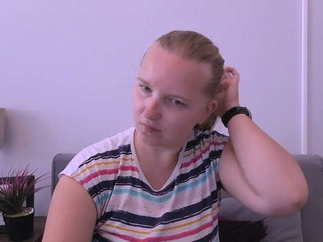 RoseNatural live cam on BongaCams