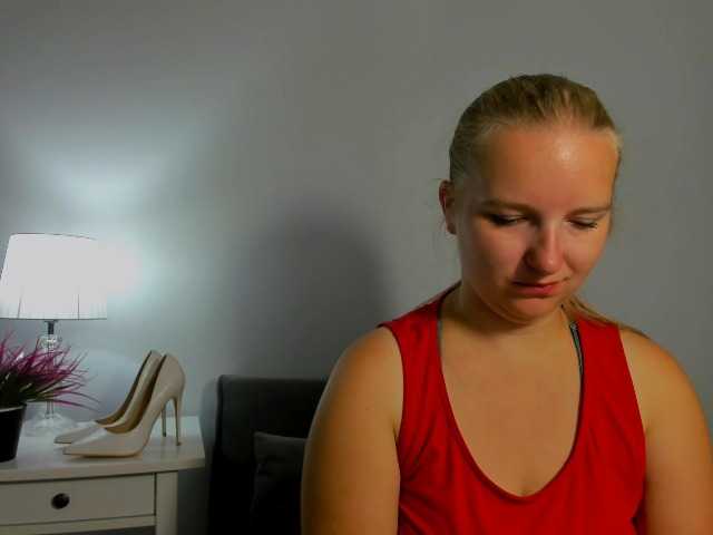 RoseNatural live cam on BongaCams