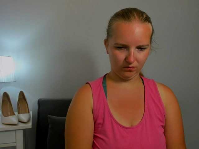 RoseNatural live cam on BongaCams