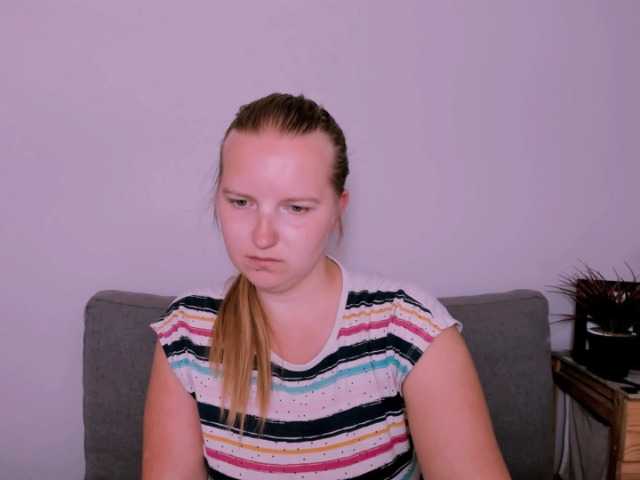 RoseNatural live cam on BongaCams