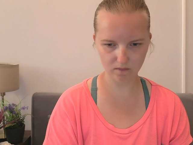 RoseNatural live cam on BongaCams