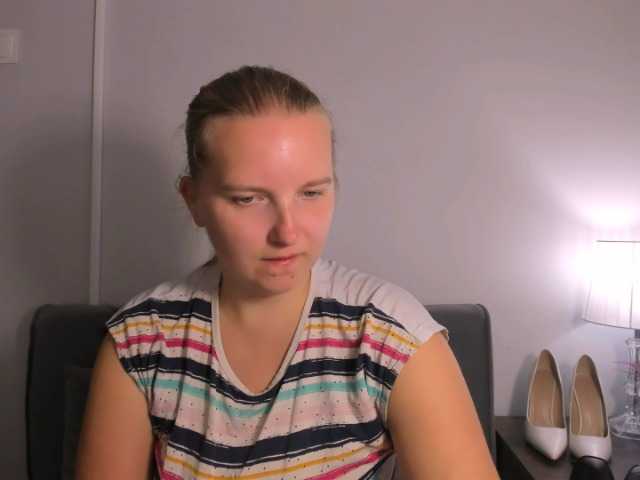 RoseNatural live cam on BongaCams
