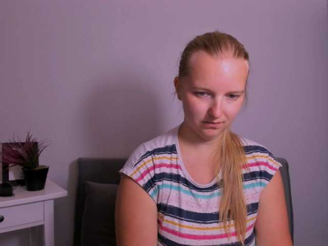 RoseNatural live cam on BongaCams