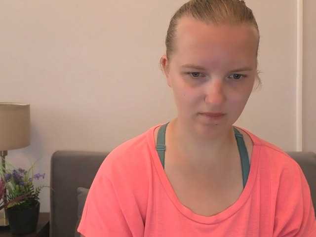RoseNatural live cam on BongaCams