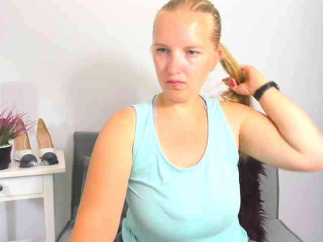 RoseNatural Live Webcam on BongaCams