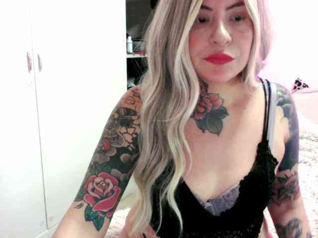 Gatitahornygrr webcam