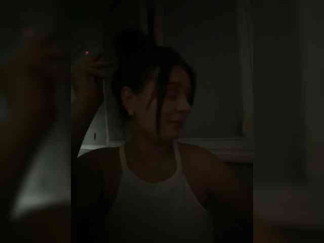 Mishel6661 webcam