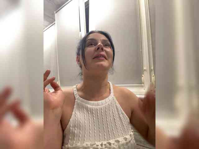 Mishel6661 webcam