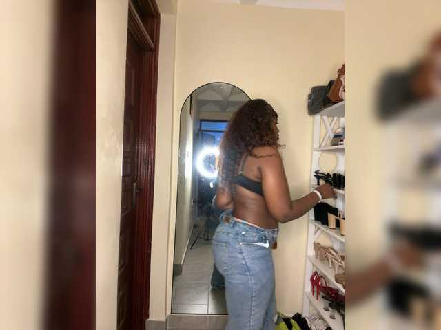 Deitya's BongaCams show and profile