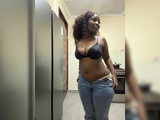 Deitya's BongaCams show and profile