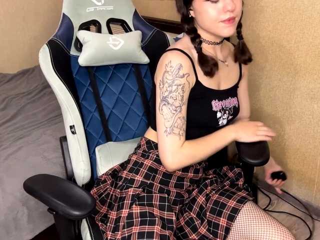 lilSilvian live cam on BongaCams