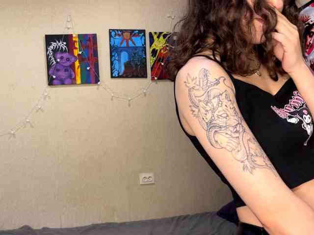 lilSilvian webcam