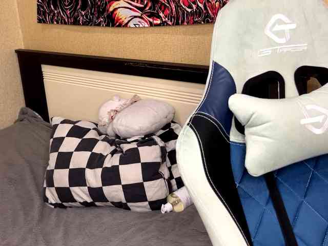 lilSilvian webcam