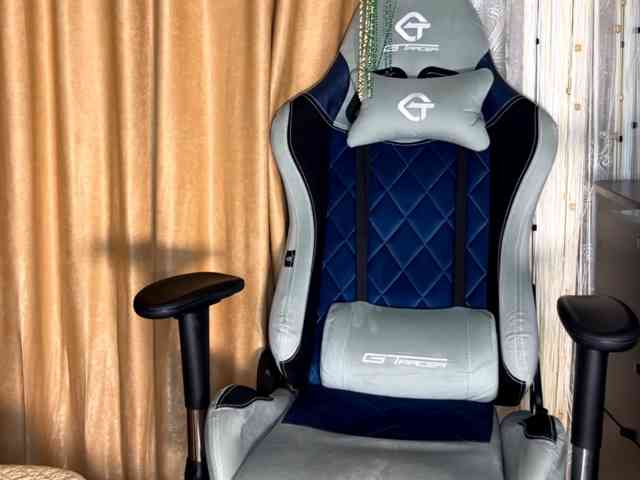 lilSilvian webcam