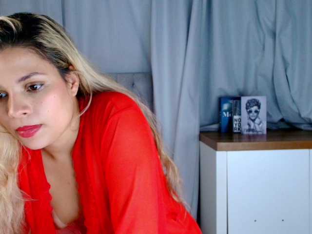 Florence-Ford live cam on BongaCams