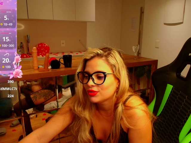 Florence-Ford live cam on BongaCams