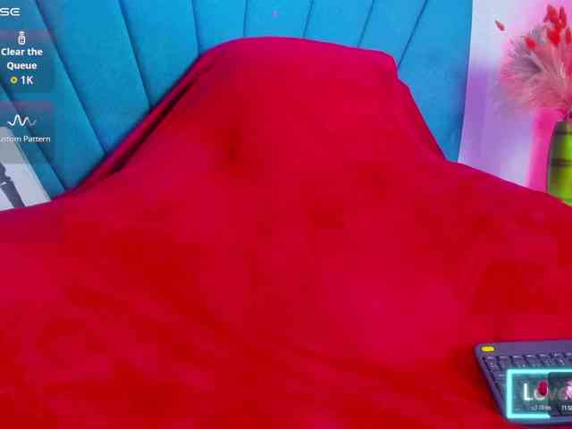 Chloe-wish1 webcam