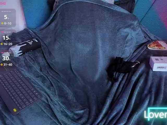 Chloe-wish1 webcam