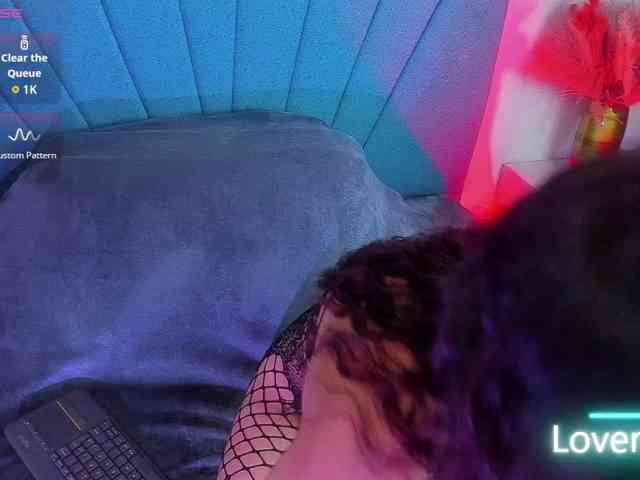 Chloe-wish1 webcam
