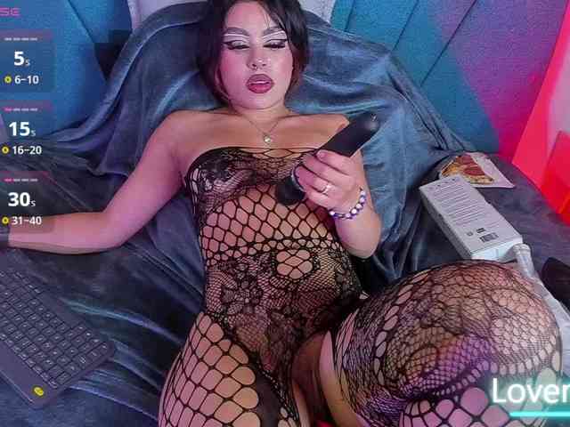 Chloe-wish1 webcam