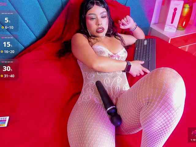 Chloe-wish1 webcam