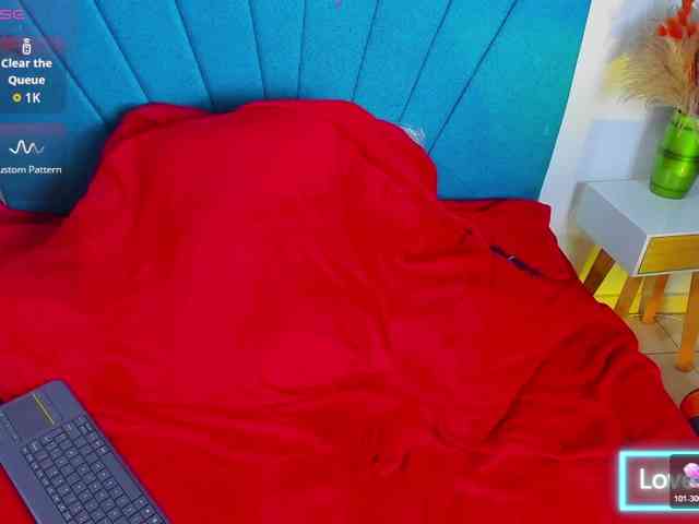 Chloe-wish1 webcam