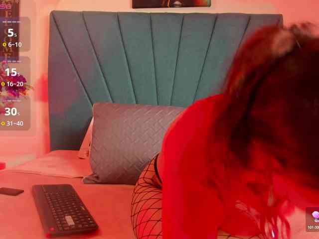 Chloe-wish1 webcam