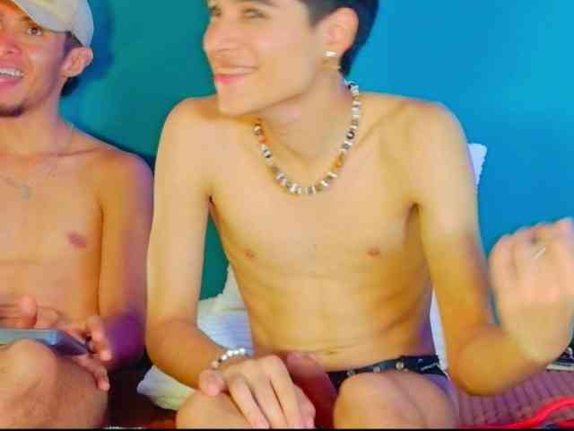 noah-noir Live Webcam on BongaCams